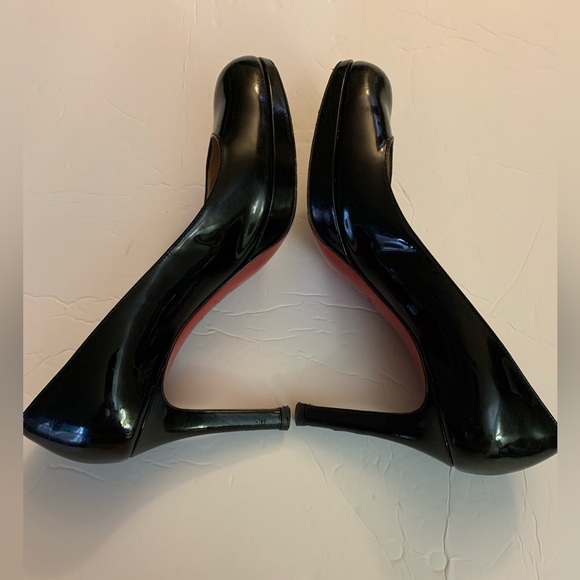 Christian Louboutin Simple Pumps Black Patent Leather Heels Size 37 1/2 or 7.5 - Picture 1 of 15